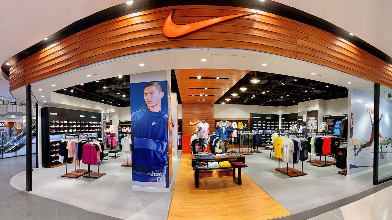 san-sale-nike-nhat